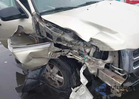 2011 Ford Escape Xlt from USA, damaged, VIN 1FMCU0D71BKB54230